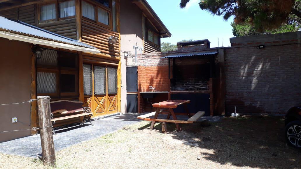 Casa en Venta - 2 Dorm. 1 Baño - Cochera - 513 m² - Nueva Atlantis 5