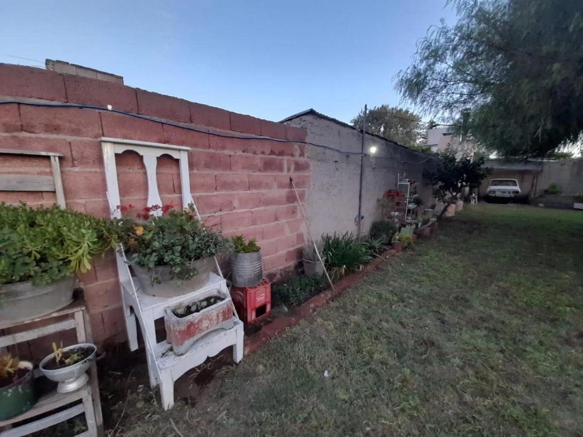 Casa en Venta - 1 Dormitorio 1 Baño - Cochera - 720 m² - Tornquist 1