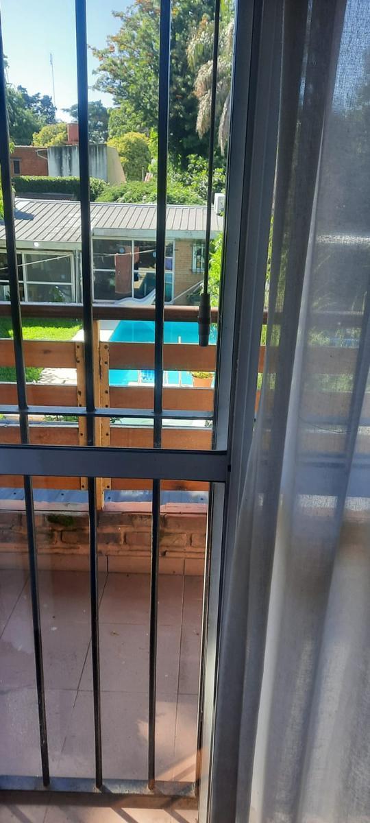 Casa en Venta - 3 Dorm. 3 Baños - 480 m² - Muñiz 1