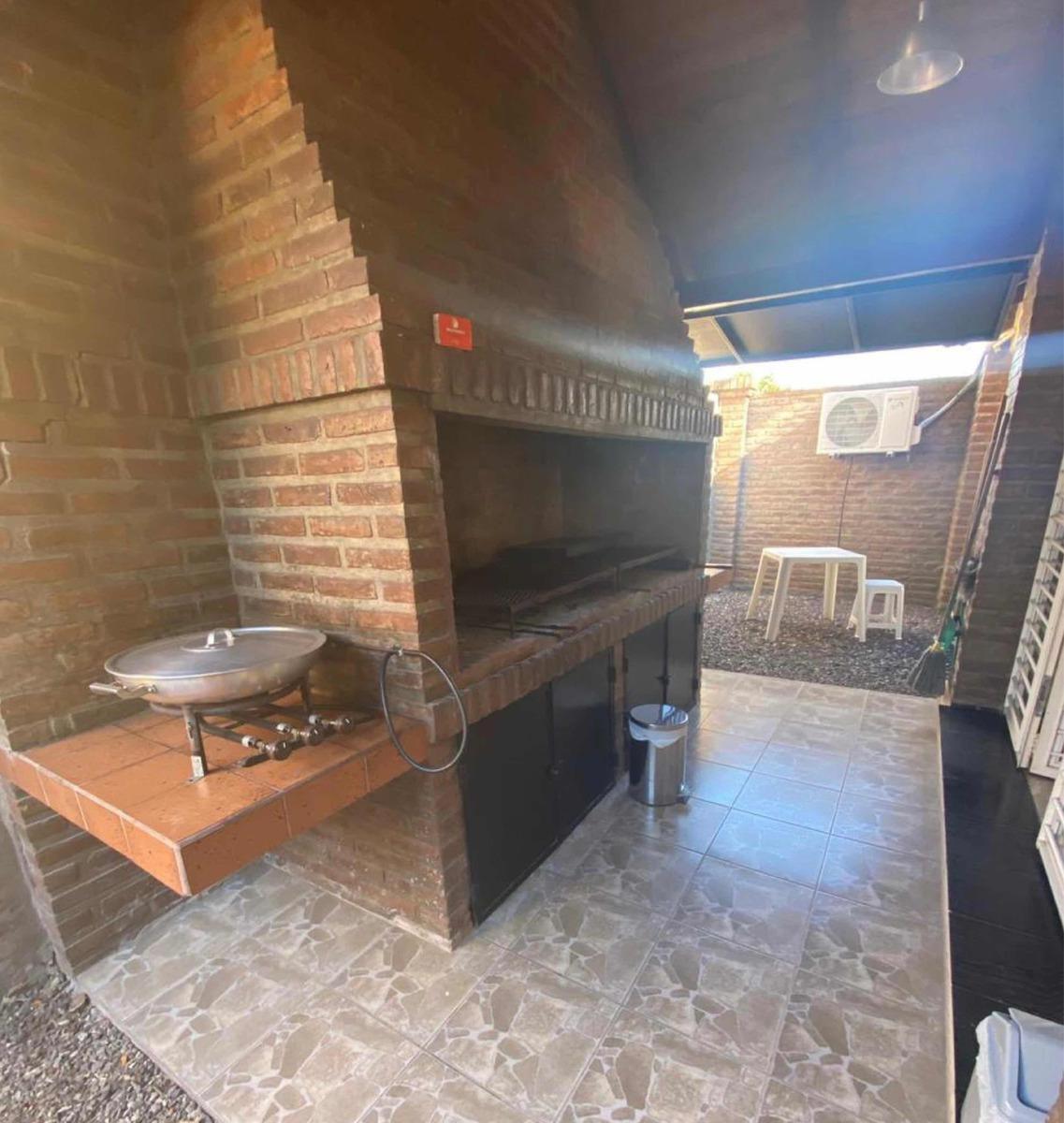 Casa en Venta - 3 Dorm. 2 Baños - Cochera - 232 m² - San Nicolás de Arroyos 2