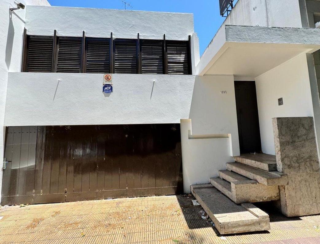 Casa en Venta - 5 Dorm. 4 Baños 2 Cochera - 220 m 2 Totales - La Plata 3