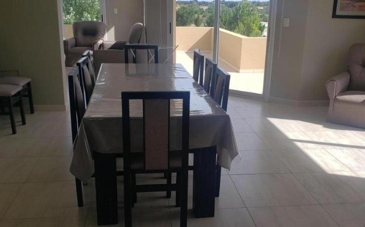 Casa en Venta - 4 Dorm. 7 Baños - Cochera - 470 m² - Pinamar 4