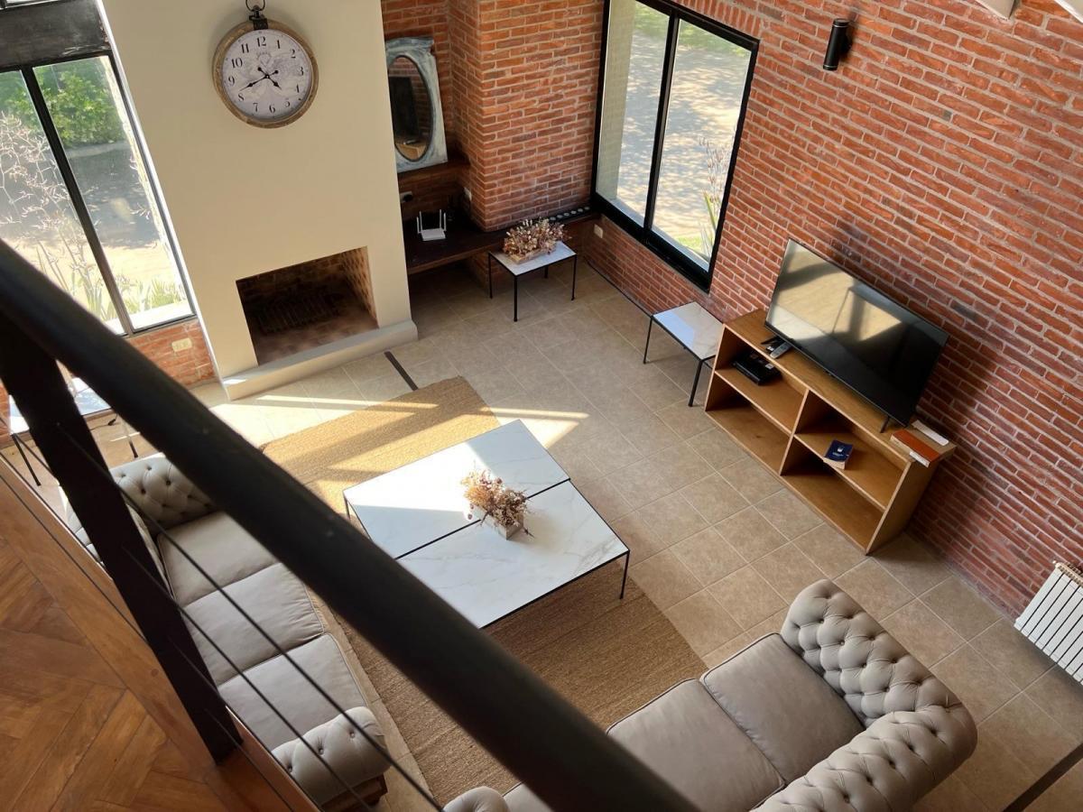 Casa en Venta - 4 Dorm. 3 Baños - Cochera - 1.022 m² - Cariló 2