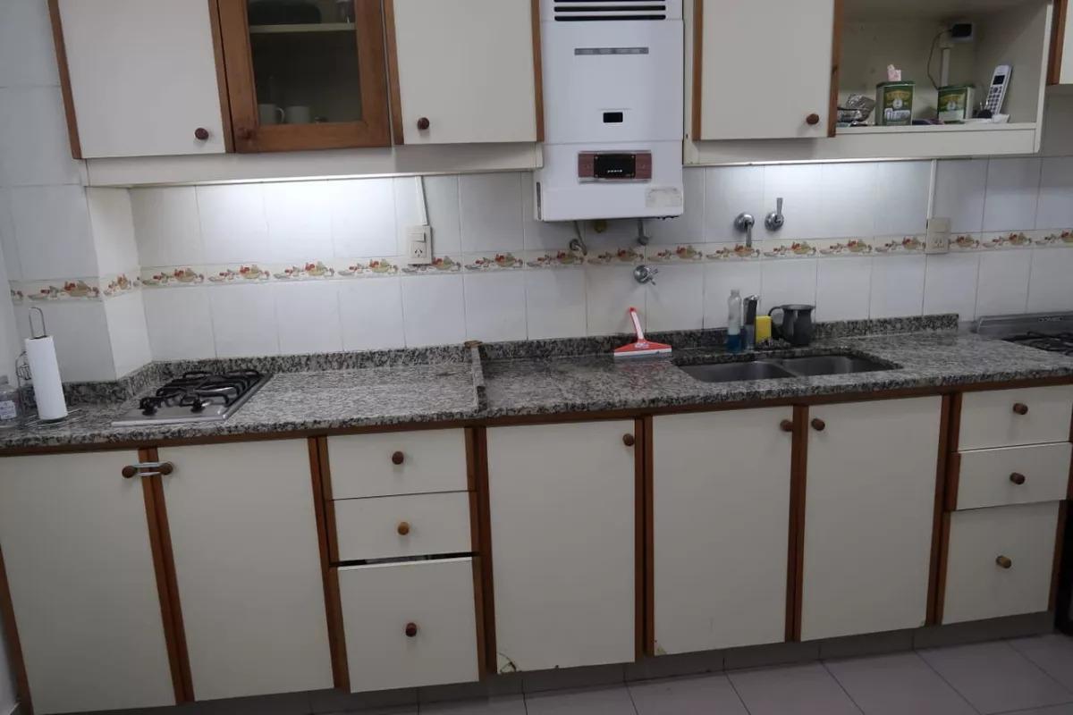 Departamento en Venta - 2 Dorm. 1 Baño - 72 m² - Floresta 3
