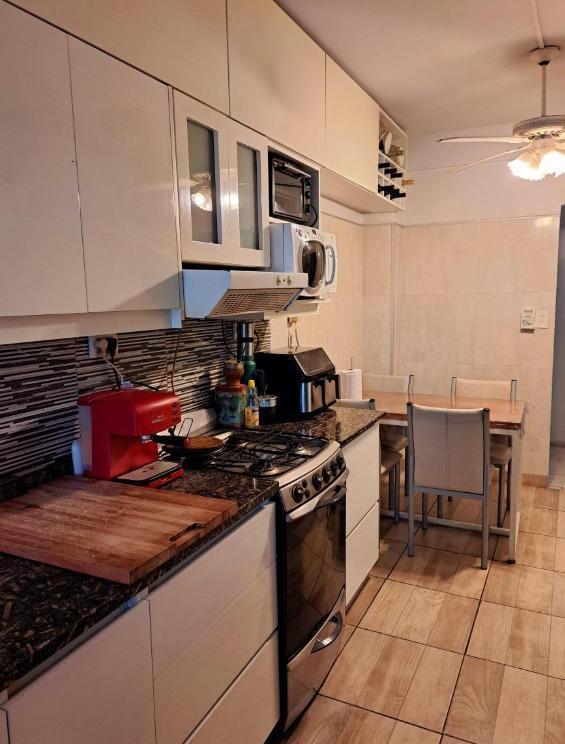 Departamento en Venta - 2 Dorm. 1 Baño - 65 m² - Monte Castro 1