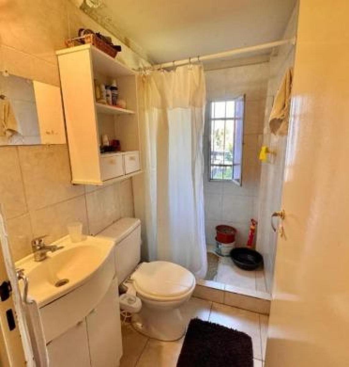 Departamento en Venta - 4 Dorm. 2 Baños - 100 m² - Villa Lugano 5