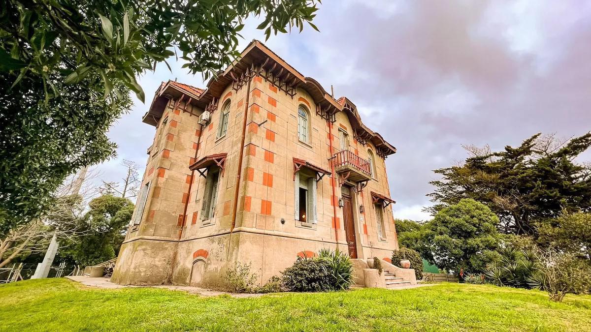 Casa en Venta - 8 Dorm. 4 Baños - 2.920 m² - Quequén, Necochea 2