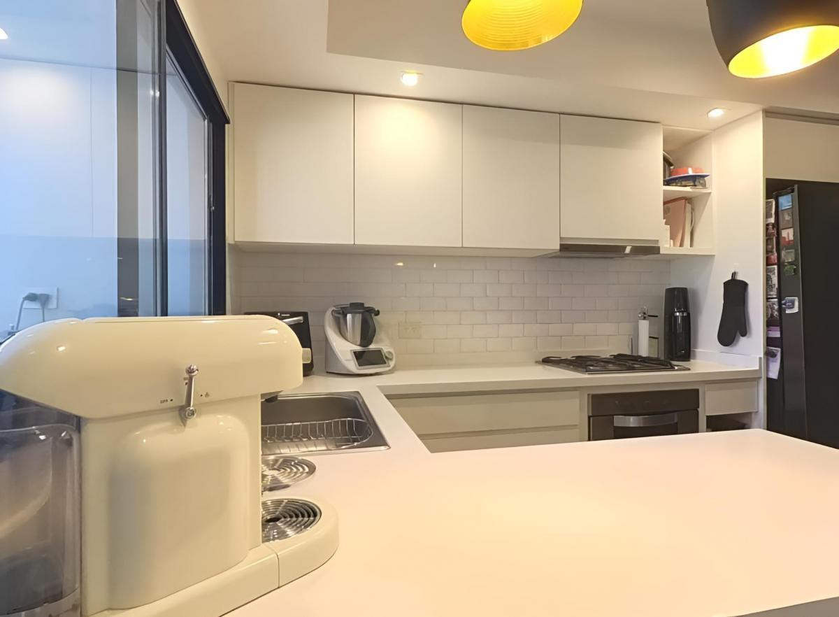 Departamento en Venta - 3 Dorm. 2 Baños - 105 m² - Flores Sur 3