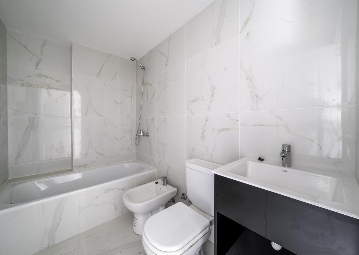 Departamento en Venta - 3 Dorm. 2 Baños - Cochera - 107.2 m² - Caballito 4