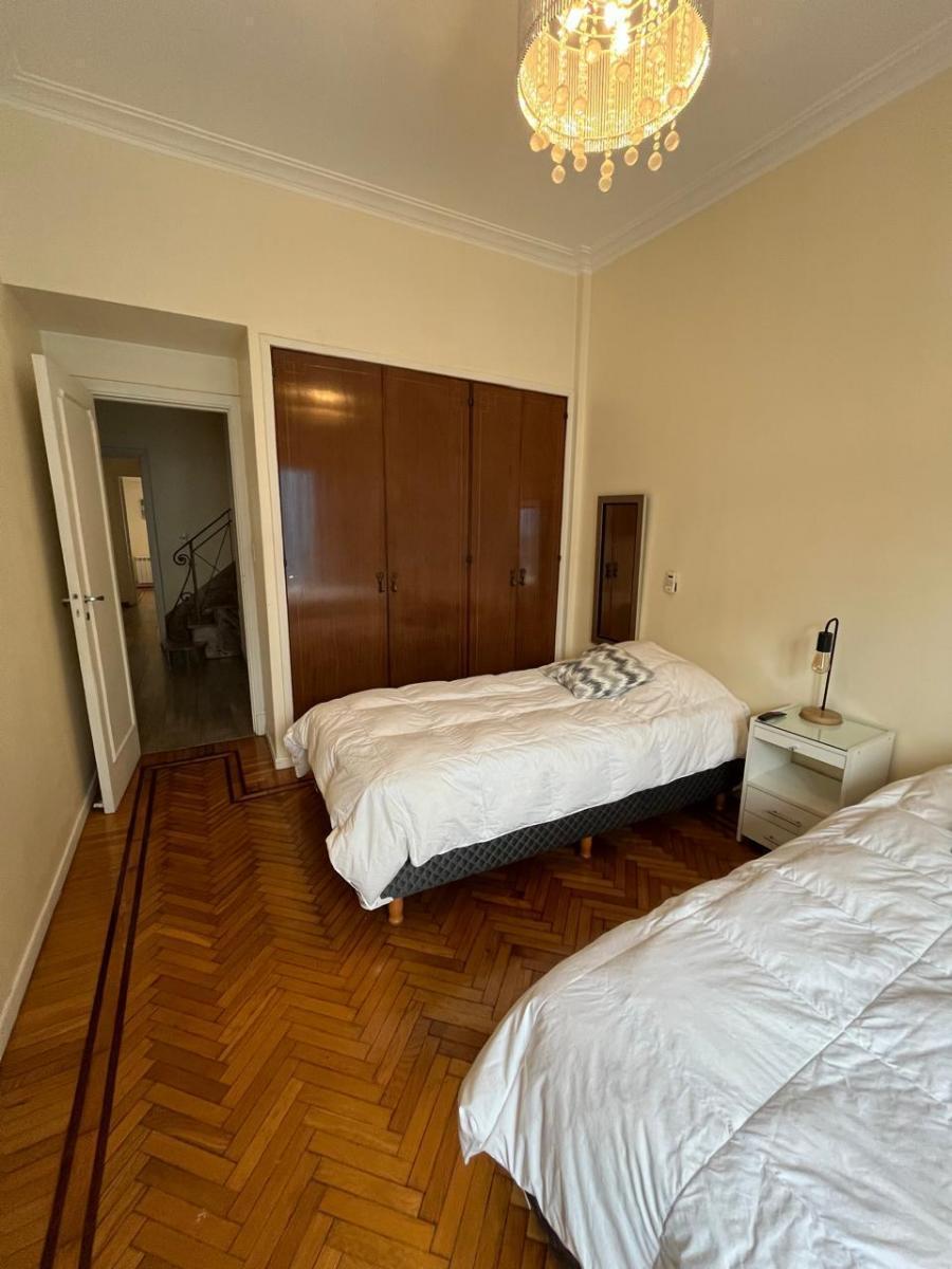 Casa en Venta - 4 Dorm. 2 Baños - 320 m² - Villa Urquiza 2