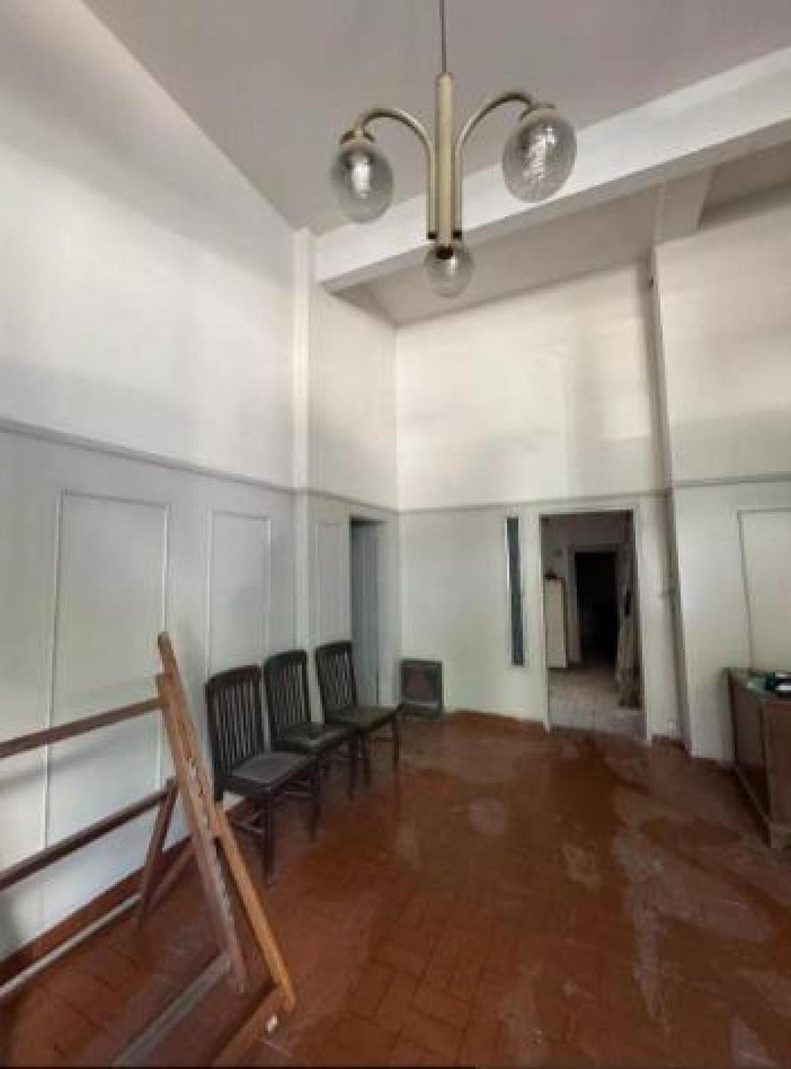 PH en Venta - 2 Dorm. 1 Baño - Local - 97 m² - San Cristóbal 3