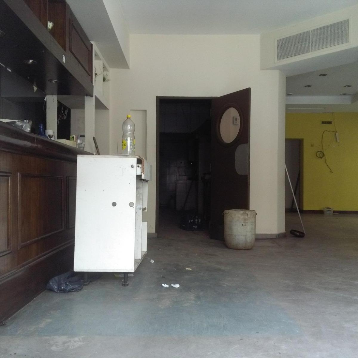 Local en Venta - 3 Ambientes 2 Depósitos 3 Baños - 315 m² - Barracas 1