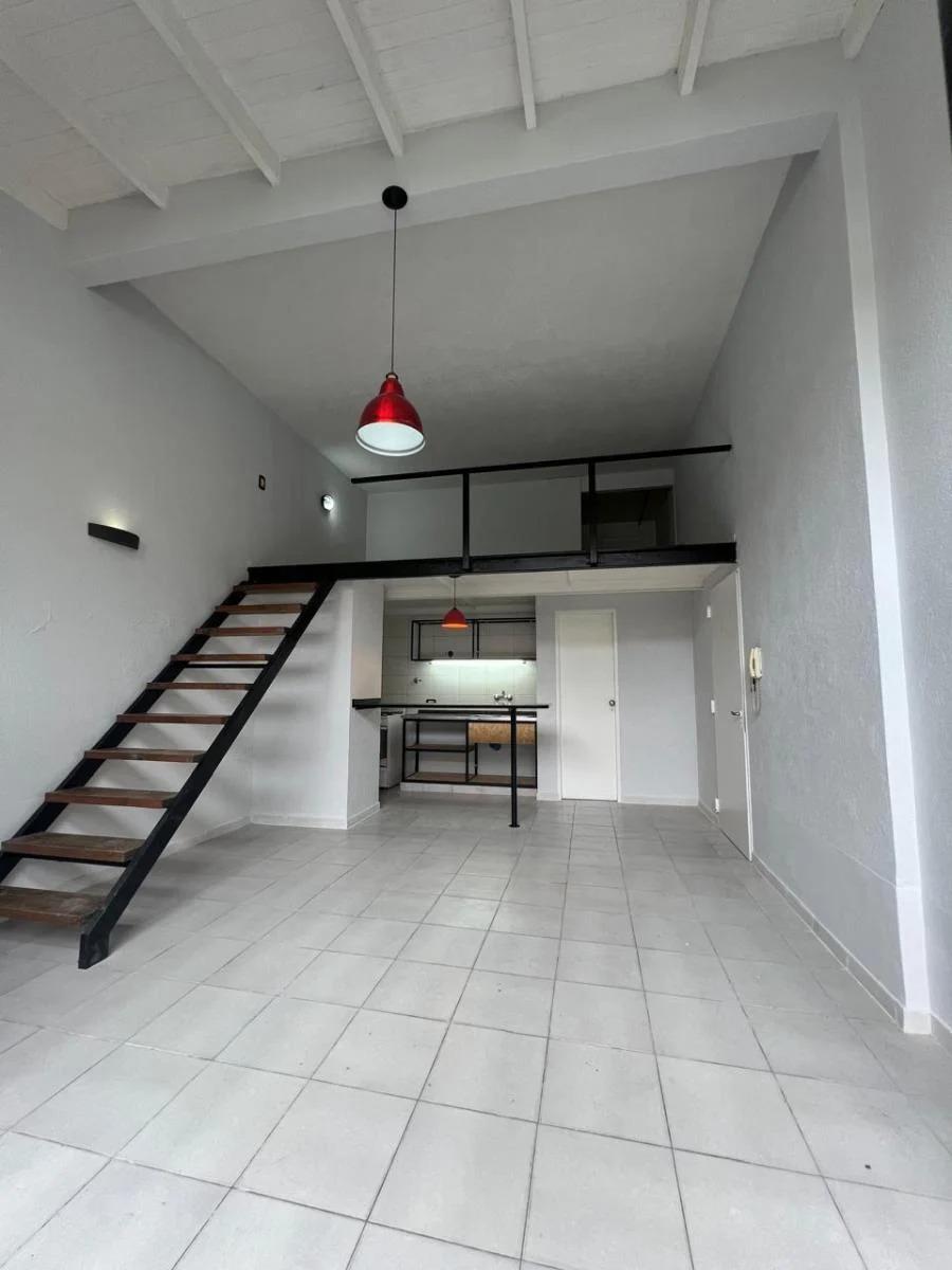 Edificio Comercial en Venta - 7 Unidades Funcionales - 632 m² - Paternal 2