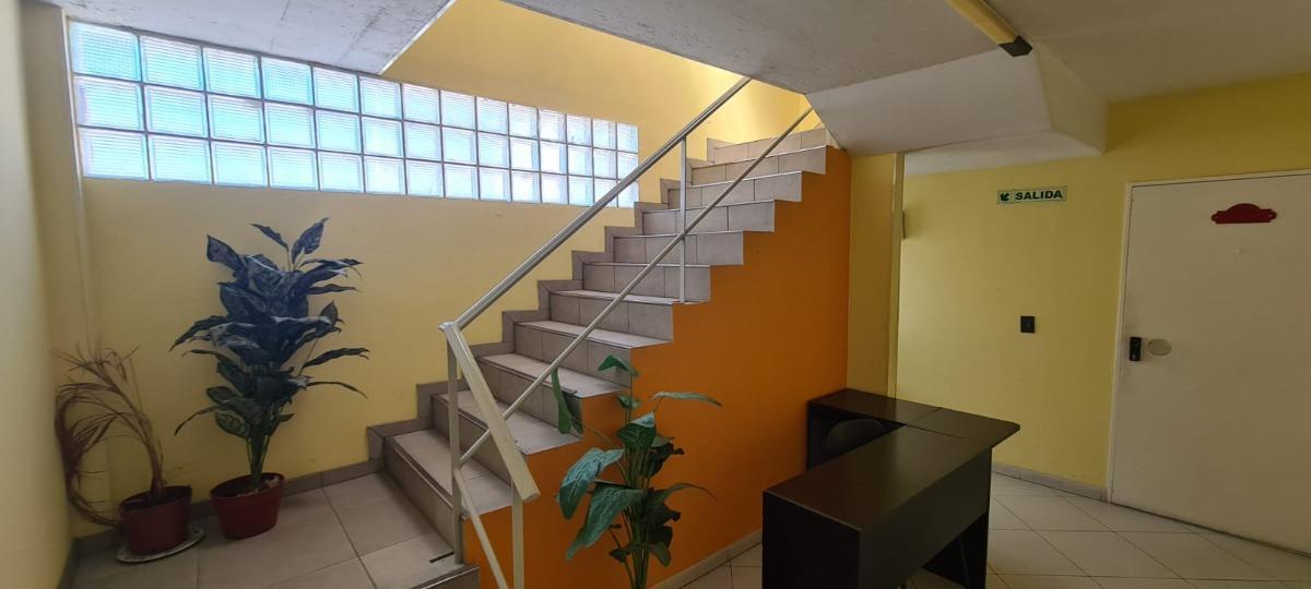 Edificio Comercial en Venta - 12 Oficinas - Baños - Cocheras - 480 m² - Parque Patricios 2