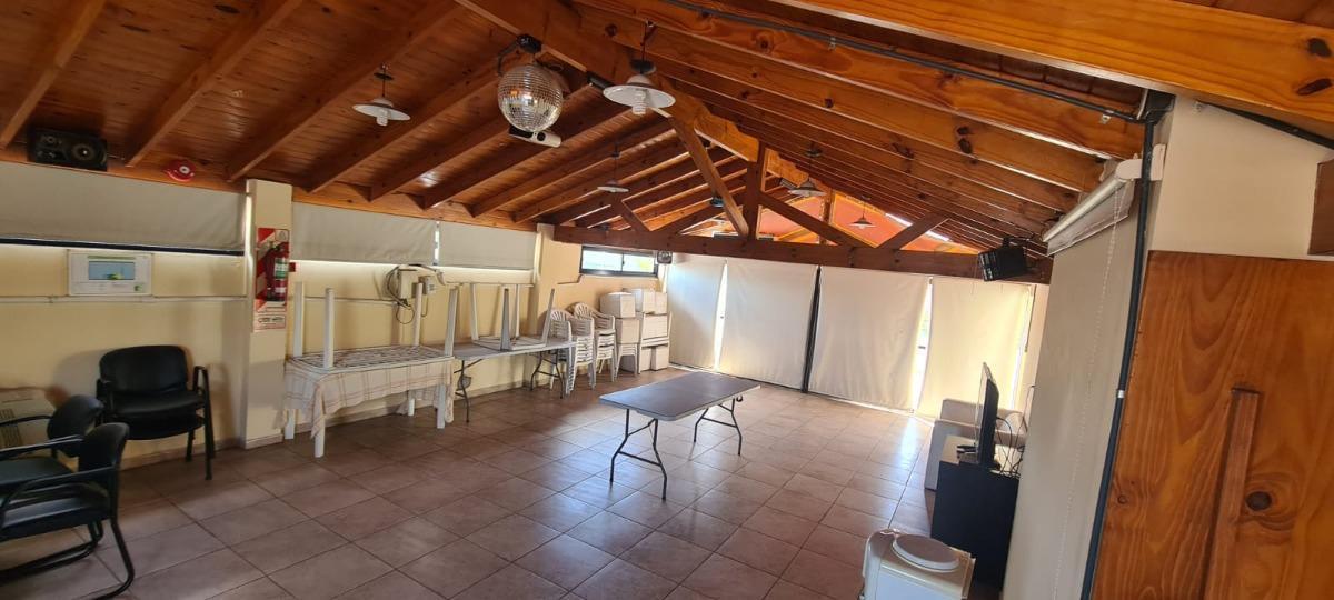 Edificio Comercial en Venta - 12 Oficinas - Baños - Cocheras - 480 m² - Parque Patricios 3
