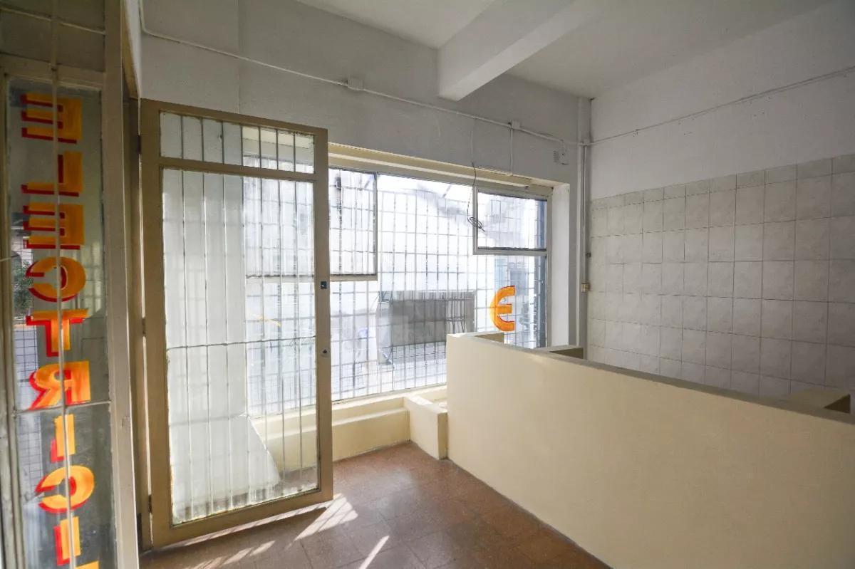 Local en Venta - 1 Salón 2 Baños - Probadores - Cochera - 60 m² - San Cristóbal 2