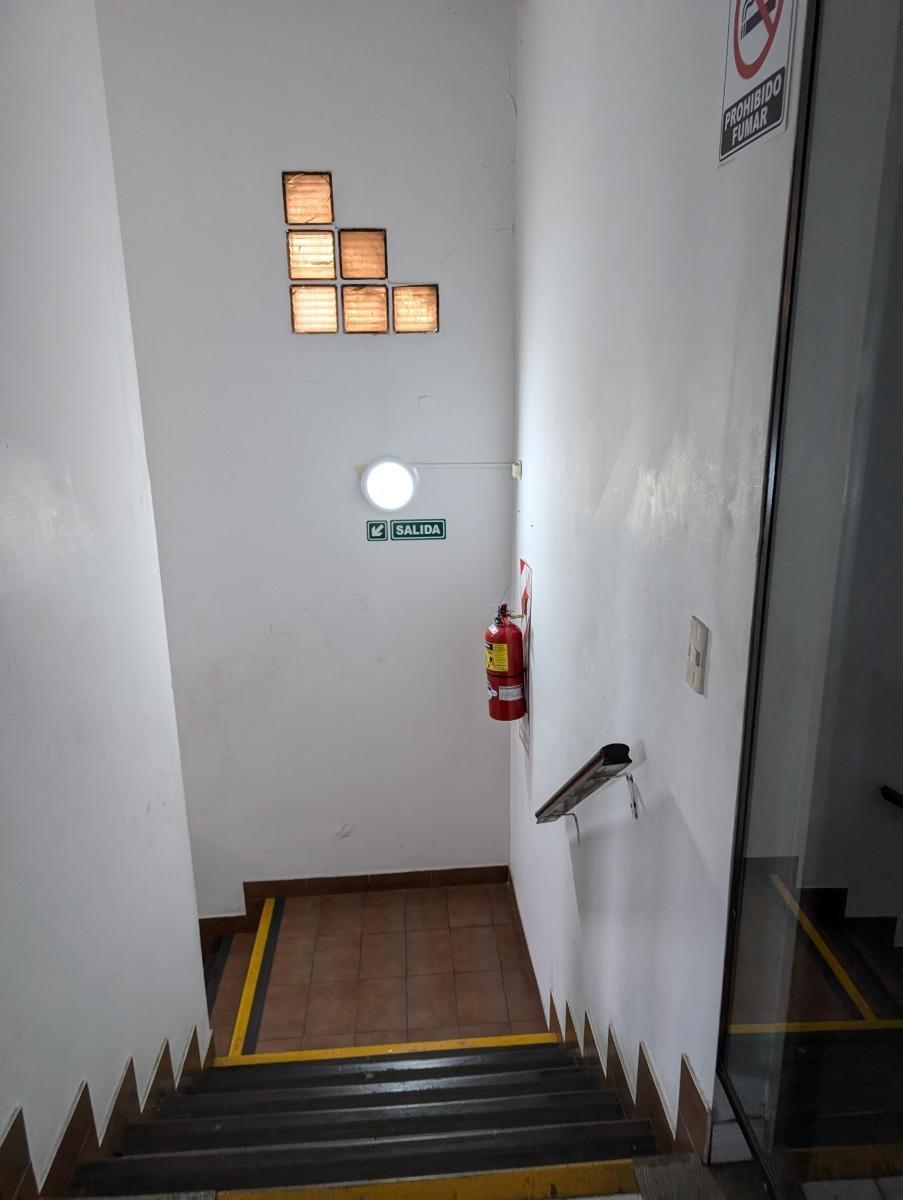Depósito en Venta - Oficinas - Baños - Cocheras - 1.280 m² - Paternal 3