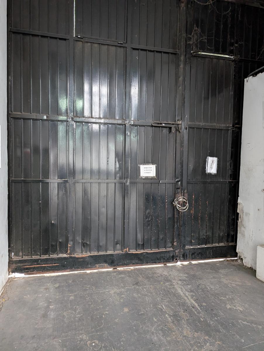 Depósito en Venta - Oficinas - Baños - Cocheras - 1.280 m² - Paternal 1