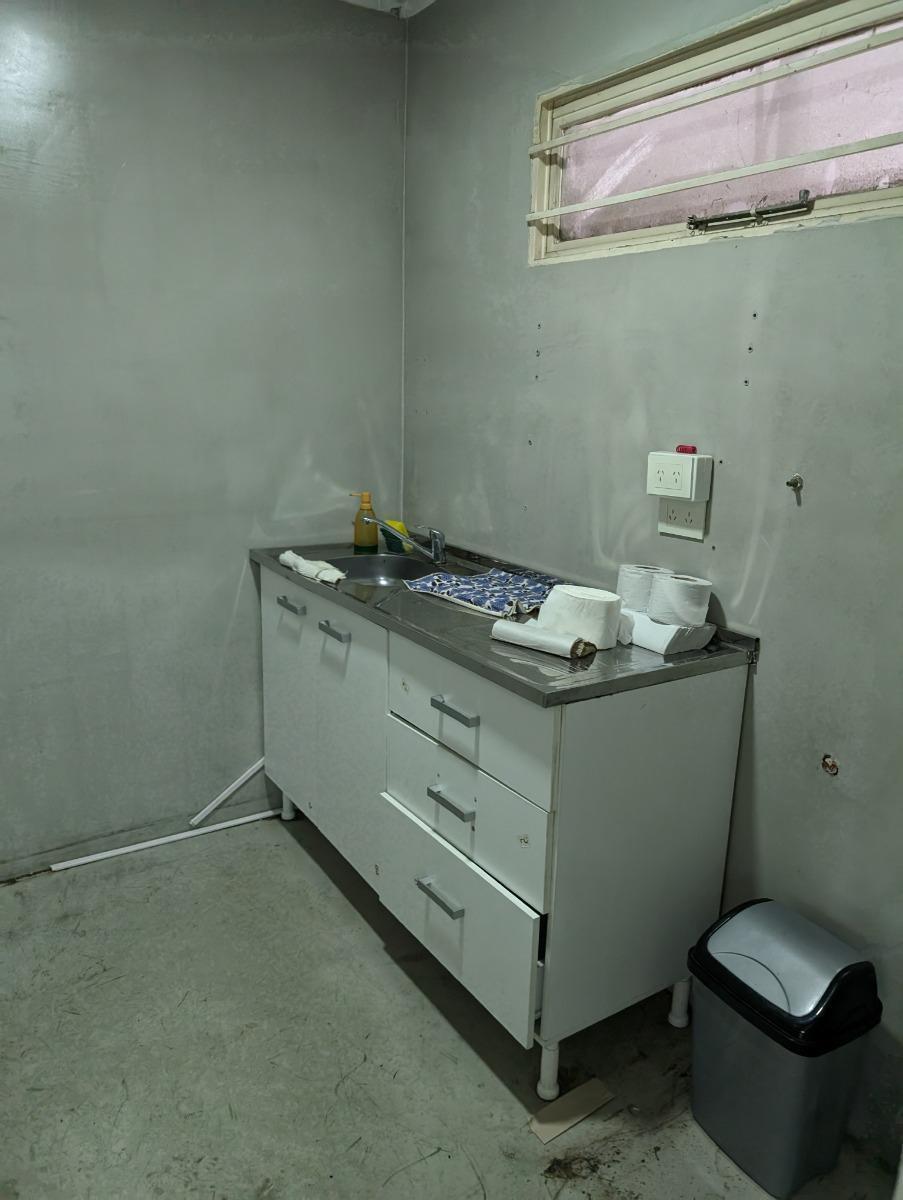 Depósito en Venta - Oficinas - Baños - Cocheras - 1.280 m² - Paternal 3