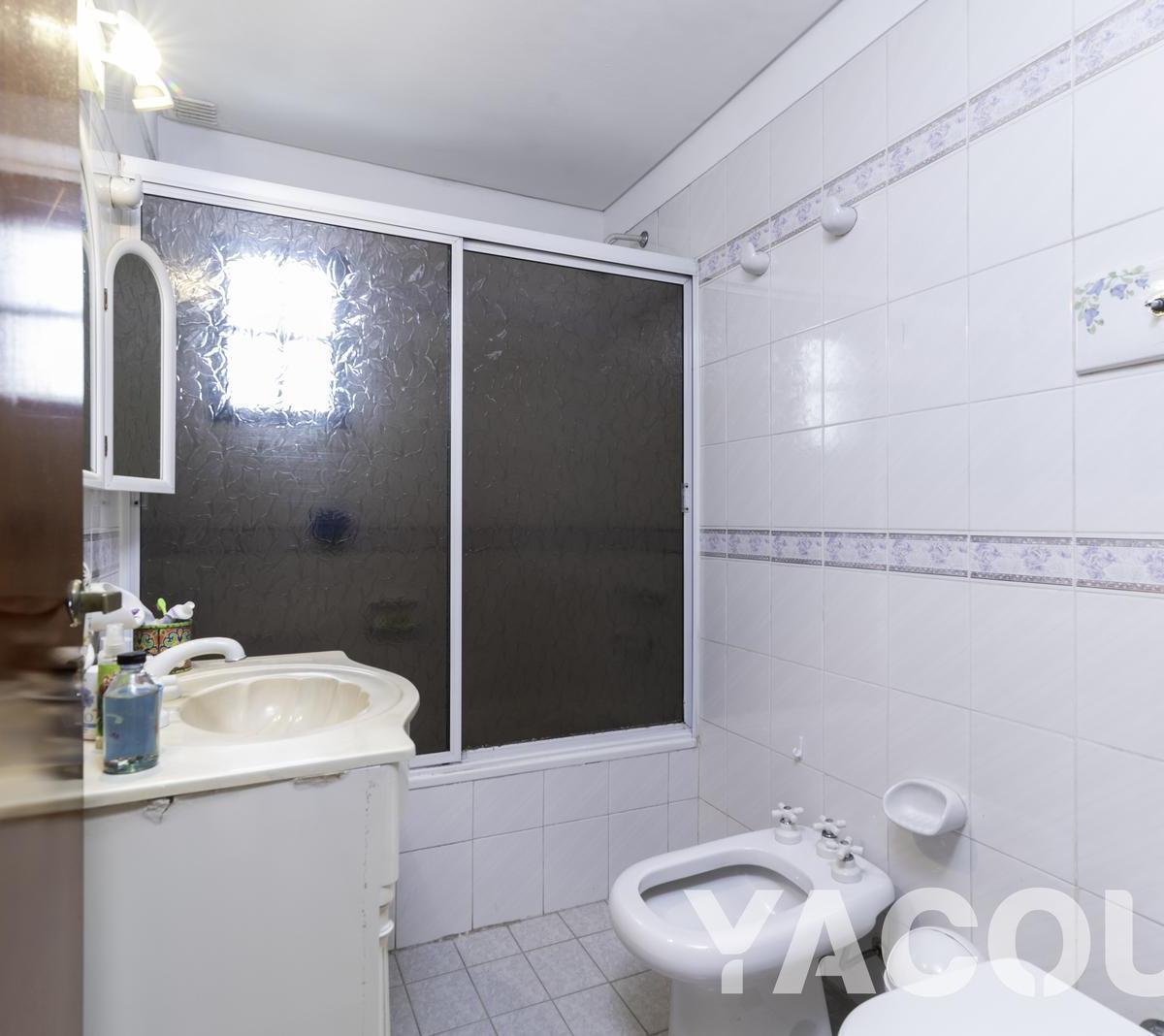 Departamento en Venta - 4 Dorm. 3 Baños - Cochera - 195 m² - Caballito 2