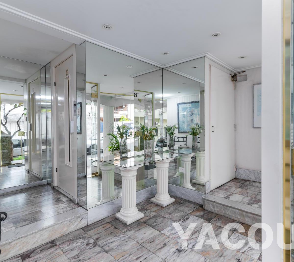 Departamento en Venta - 4 Dorm. 3 Baños - Cochera - 195 m² - Caballito 1