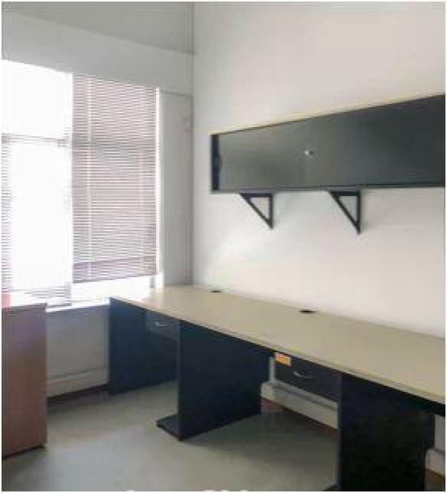 Oficina en Venta - 6 Despachos 2 Baños - 270 m² - Monserrat 2