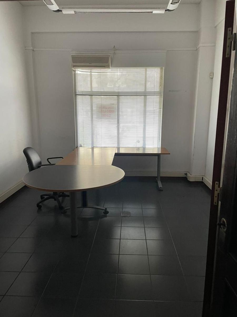 Oficina en Venta - 6 Despachos 2 Baños - 270 m² - Monserrat 3