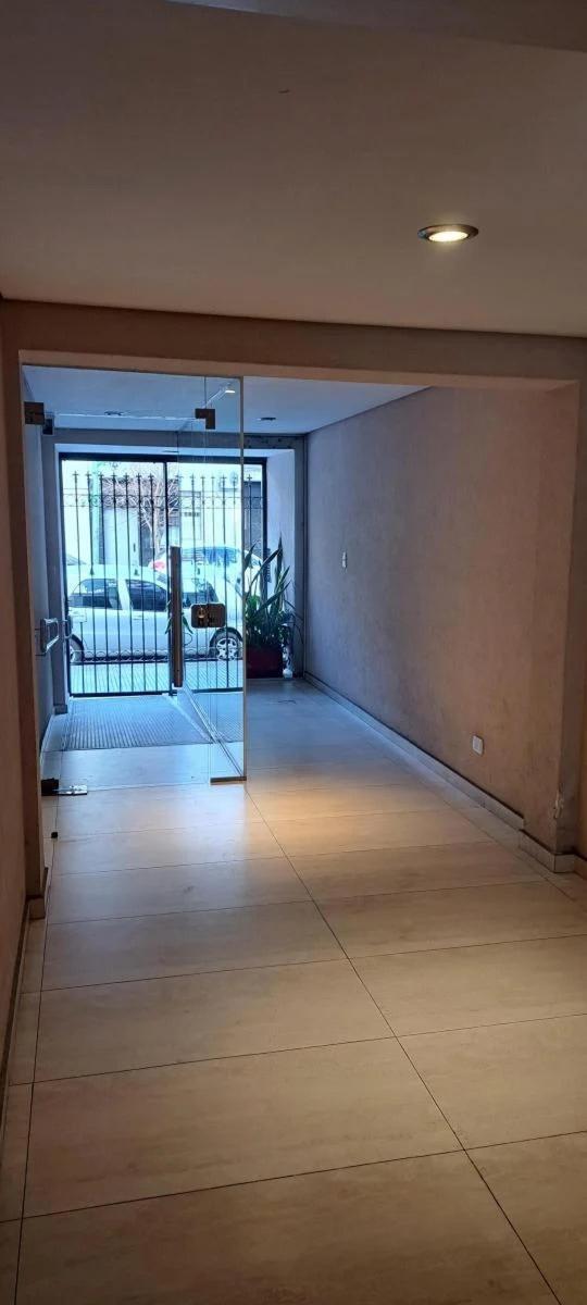 Departamento en Venta - 2 Dorm. 1 Baño - 60 m² - Caballito 2