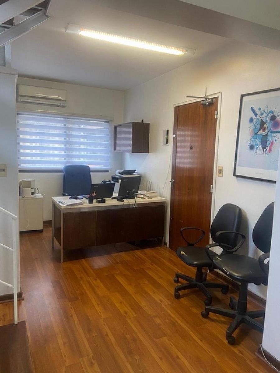 Oficina en Venta - 5 Despachos - 75 m² - San Nicolás 3