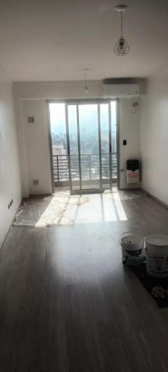 Departamento Monoambiente en Venta - 1 Baño - Cochera - 44 m² - Monte Castro 3