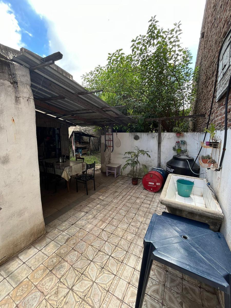 Casa en Venta - 4 Dorm. 1 Baño - 300 m² - Villa Soldati 5