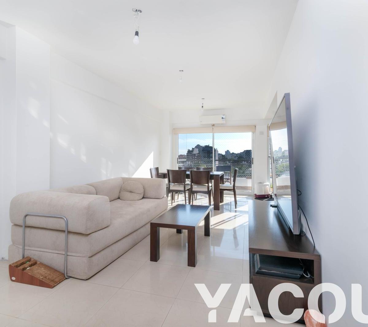 Departamento en Venta - 1 Dormitorio 1 Baño - Cochera - 53 m² - Monte Castro 2