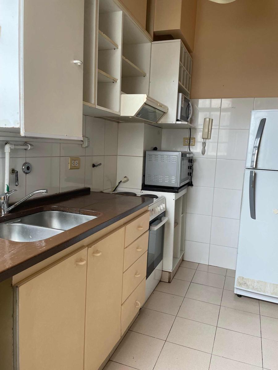 Departamento en Venta - 2 Dorm. 1 Baño - 56 m² - Monserrat 2