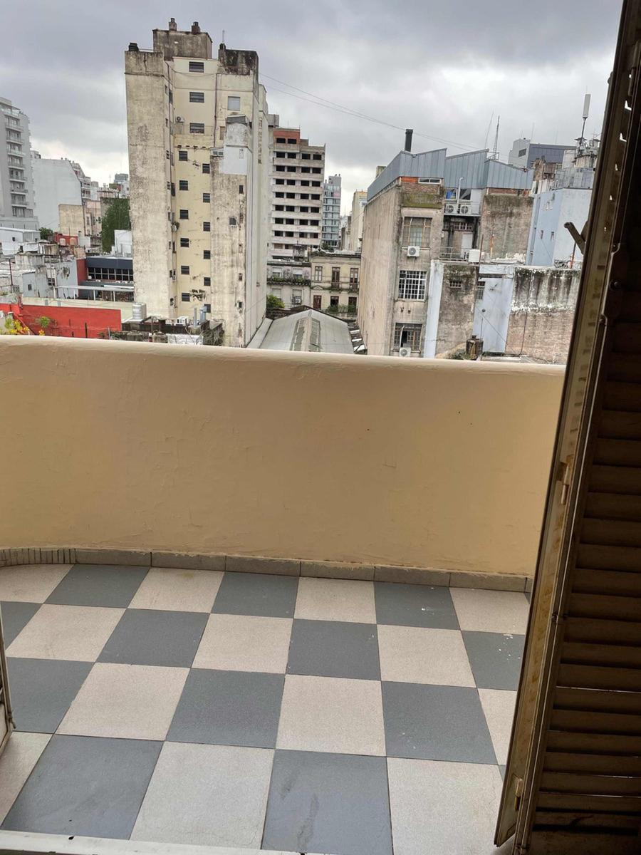 Departamento en Venta - 2 Dorm. 1 Baño - 56 m² - Monserrat 2