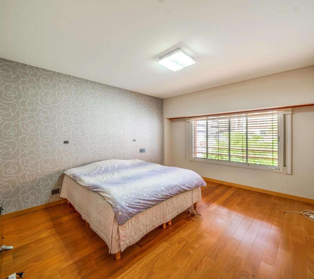 Departamento en Venta - 4 Dorm. 3 Baños - Cochera - 240 m² - Caballito 3
