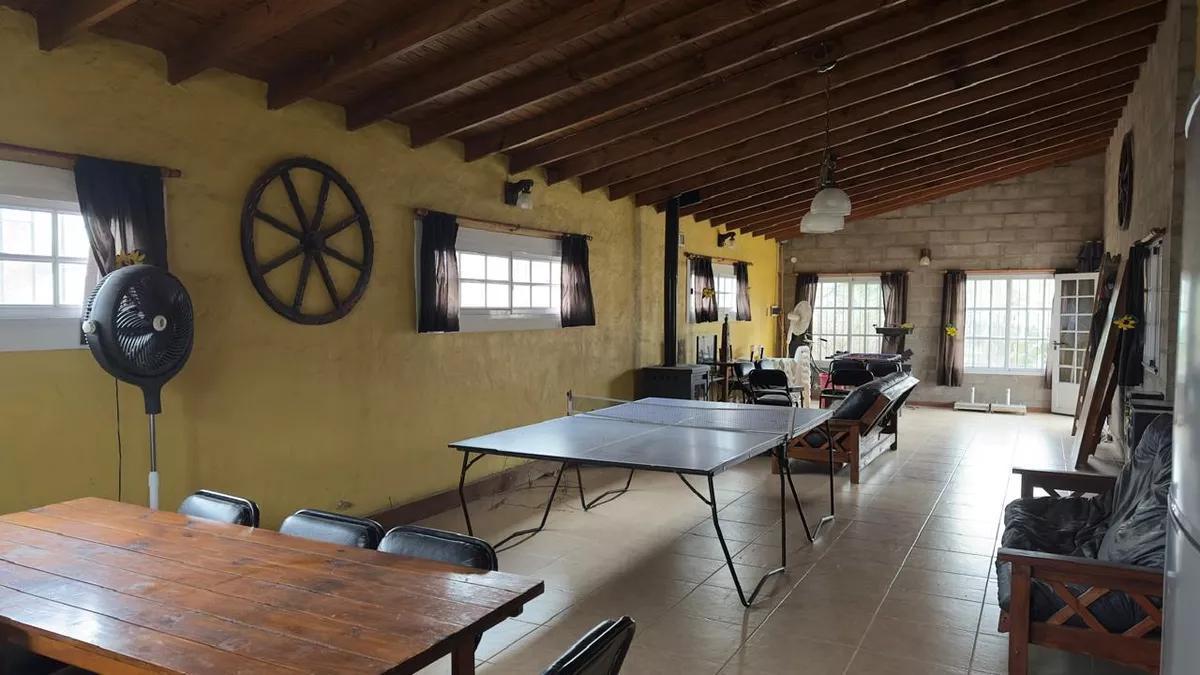 Casa en Venta - 2 Dorm. 1 Baño - Cochera - 348 m² - San Miguel del Monte 2