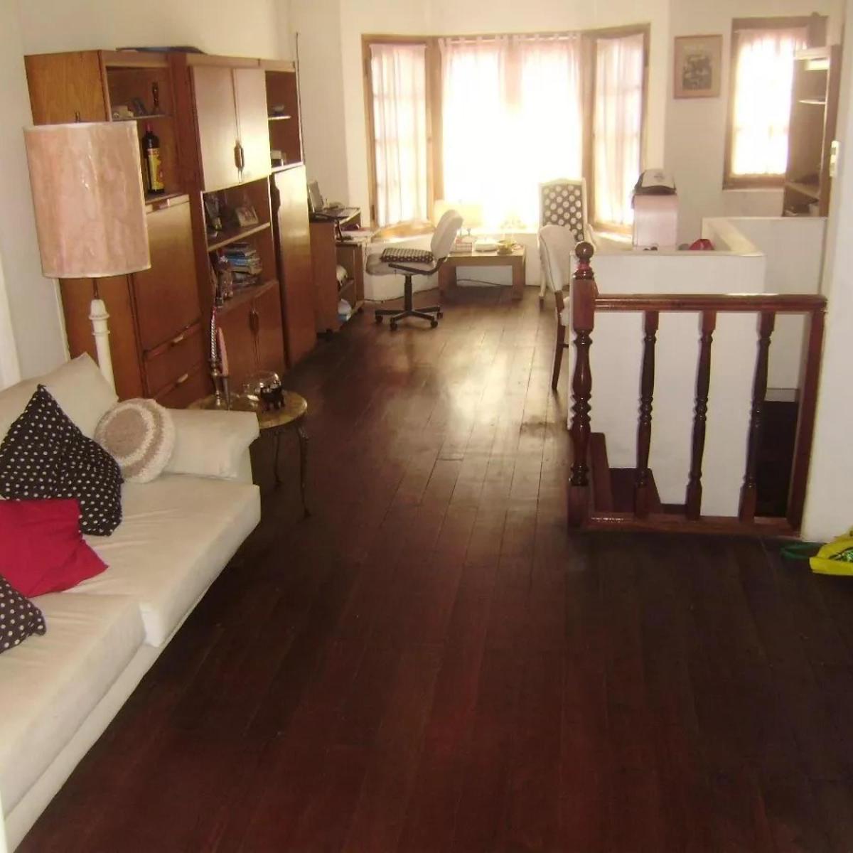 Triplex en Venta - 3 Dorm. 3 Baños - 300 m² - Saavedra 2