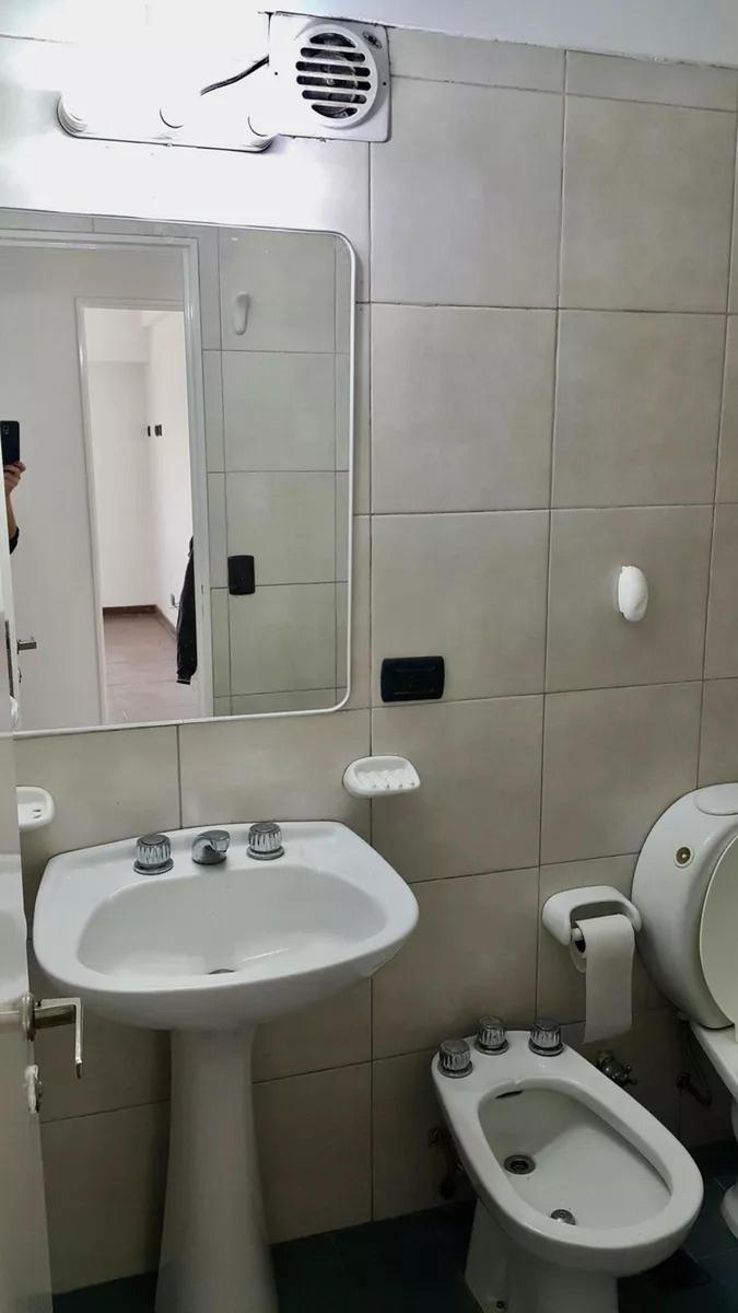 Departamento en Venta - 2 Dorm. 1 Baño - 65 m² - Parque Chacabuco 4