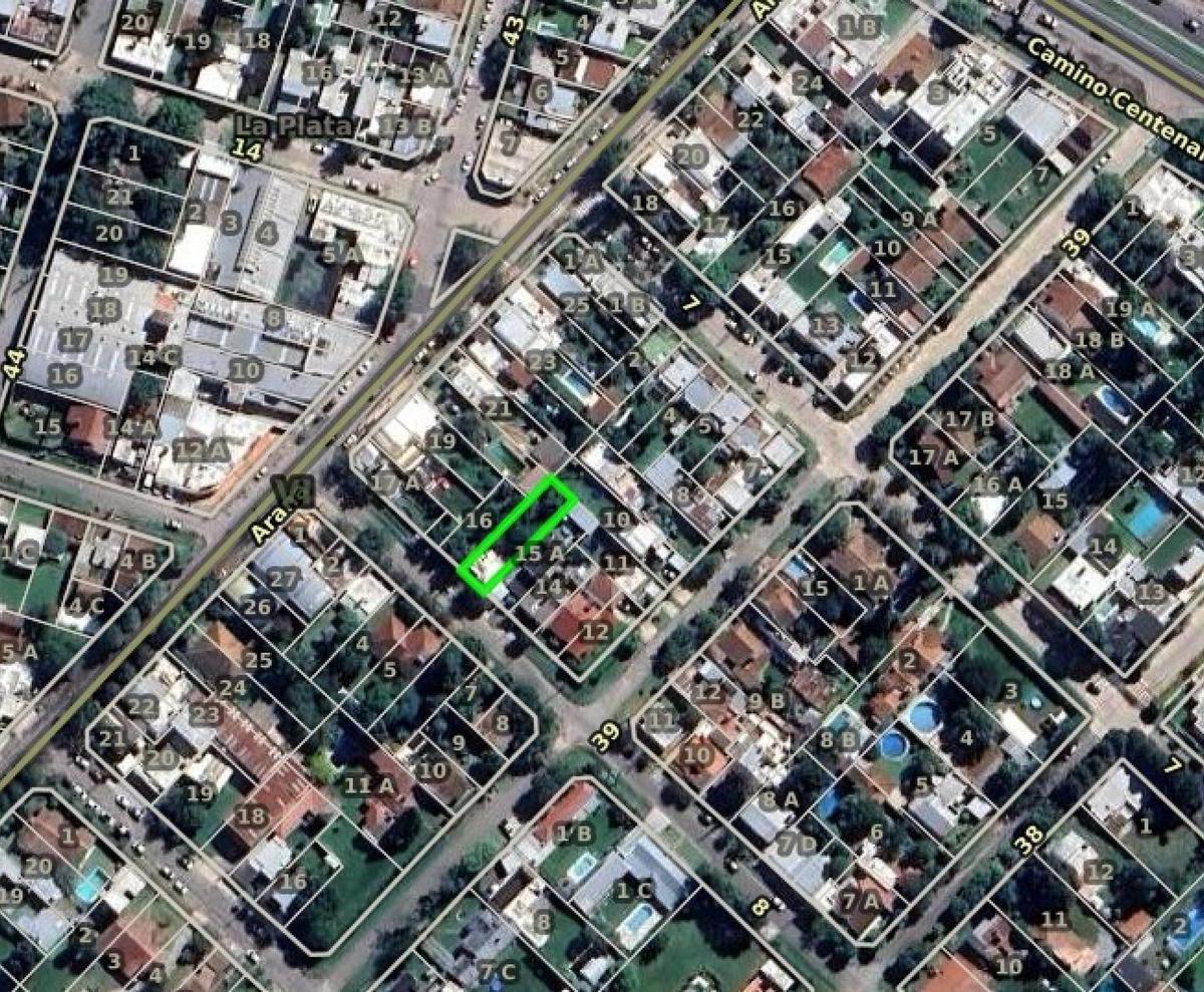 Casa en Venta - 2 Dorm. 1 Baño - 299 m² - Villa Elisa 1