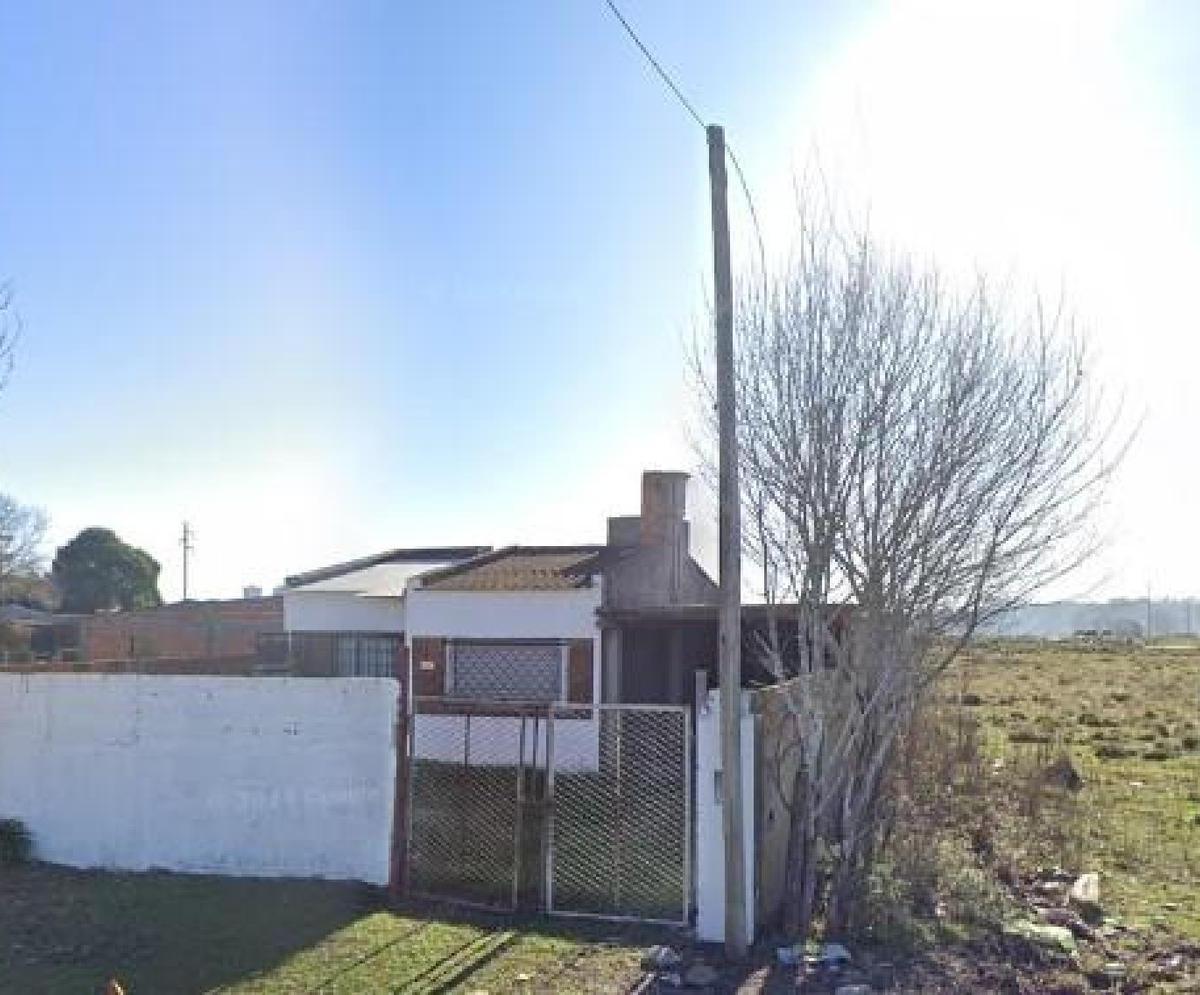 Casa en Venta - 2 Dorm. 1 Baño - 80 m² - Miramar 1