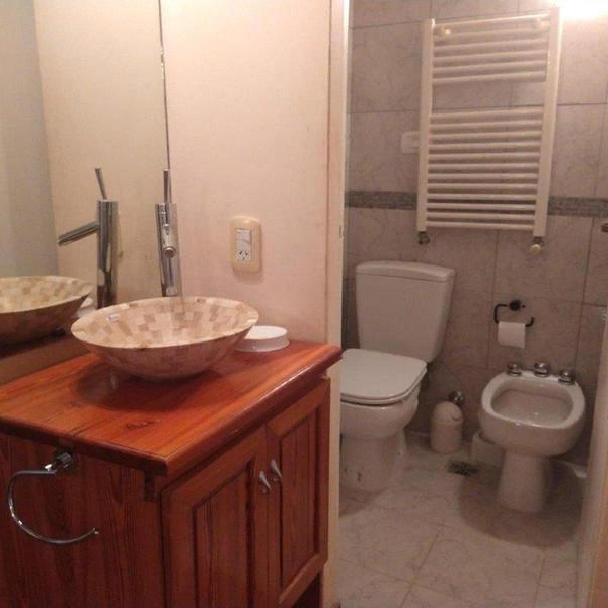 Casa en Venta - 4 Dorm. 5 Baños - Cariló 5
