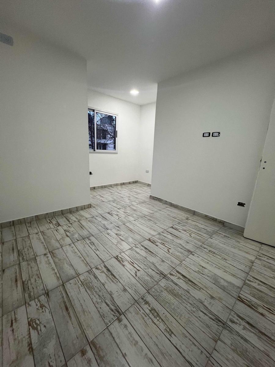 Departamento en Venta - 2 Dorm. 2 Baños - 100 m² - Moreno 2
