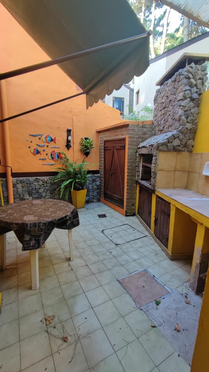 Casa en Venta - 2 Dorm. 1 Baño - Cochera - 48 m² - Costa del Este 1