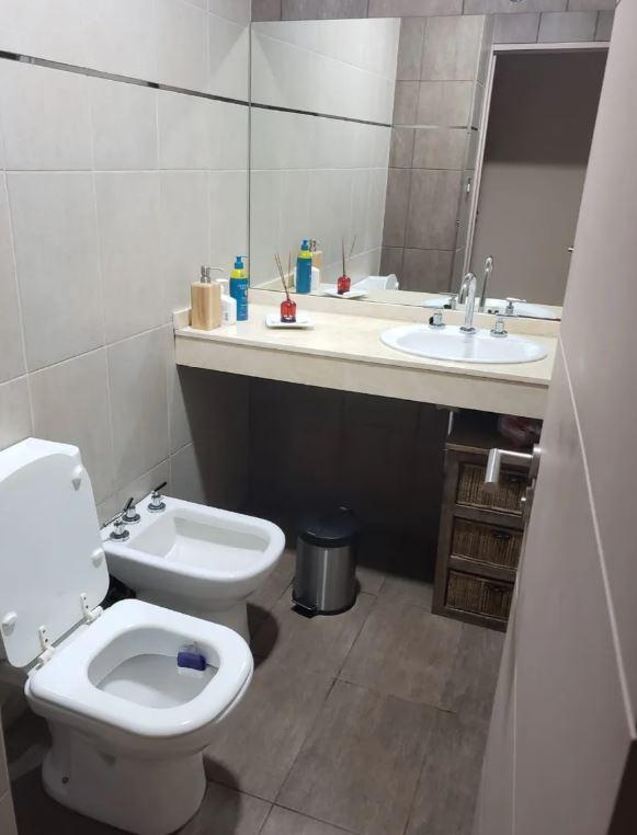 Casa Venta 4 Dorm. 3 Baños 1 Cochera 600 m 2 Totales - Coronel Brandsen 5