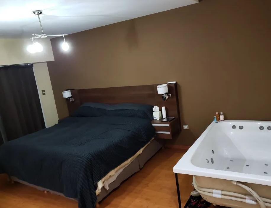 Casa Venta 4 Dorm. 3 Baños 1 Cochera 600 m 2 Totales - Coronel Brandsen 3