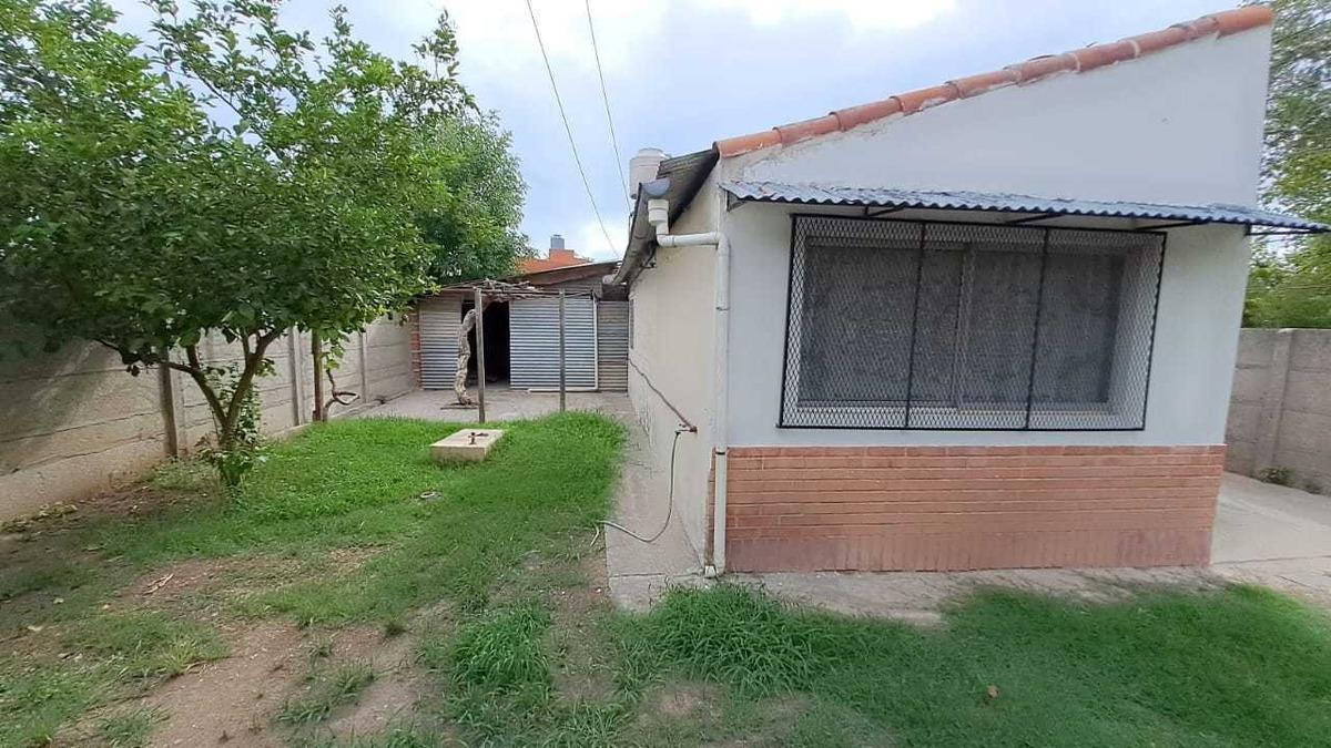 Casa en Venta - 4 Dorm. 2 Baños 1 Cochera - 150 m² - Brandsen 2