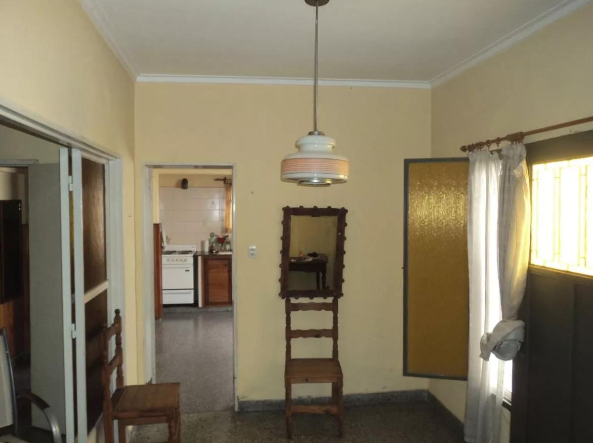 Casa en Venta - 5 Dorm. 2 Baños - 120 m² - Los Hornos, La Plata 5