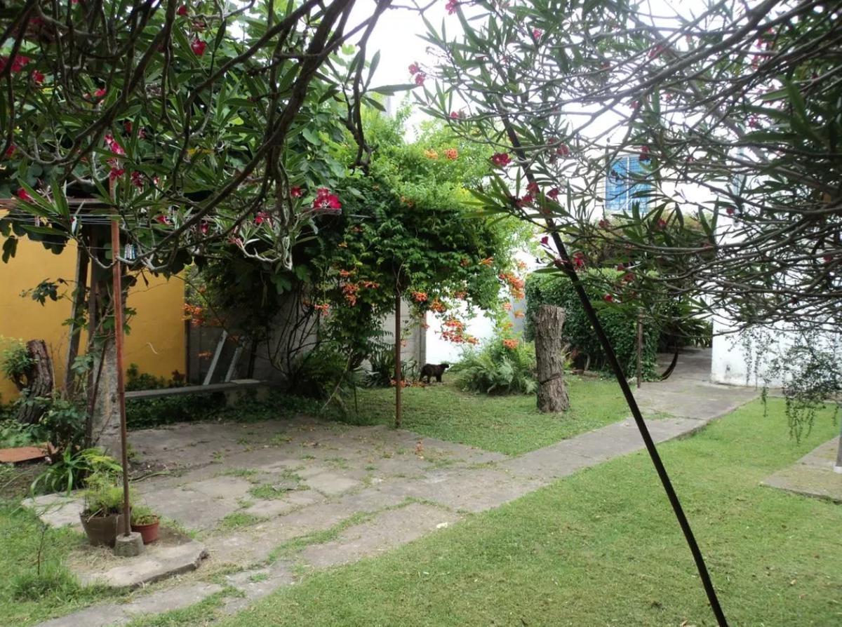 Casa en Venta - 5 Dorm. 2 Baños - 120 m² - Los Hornos, La Plata 4