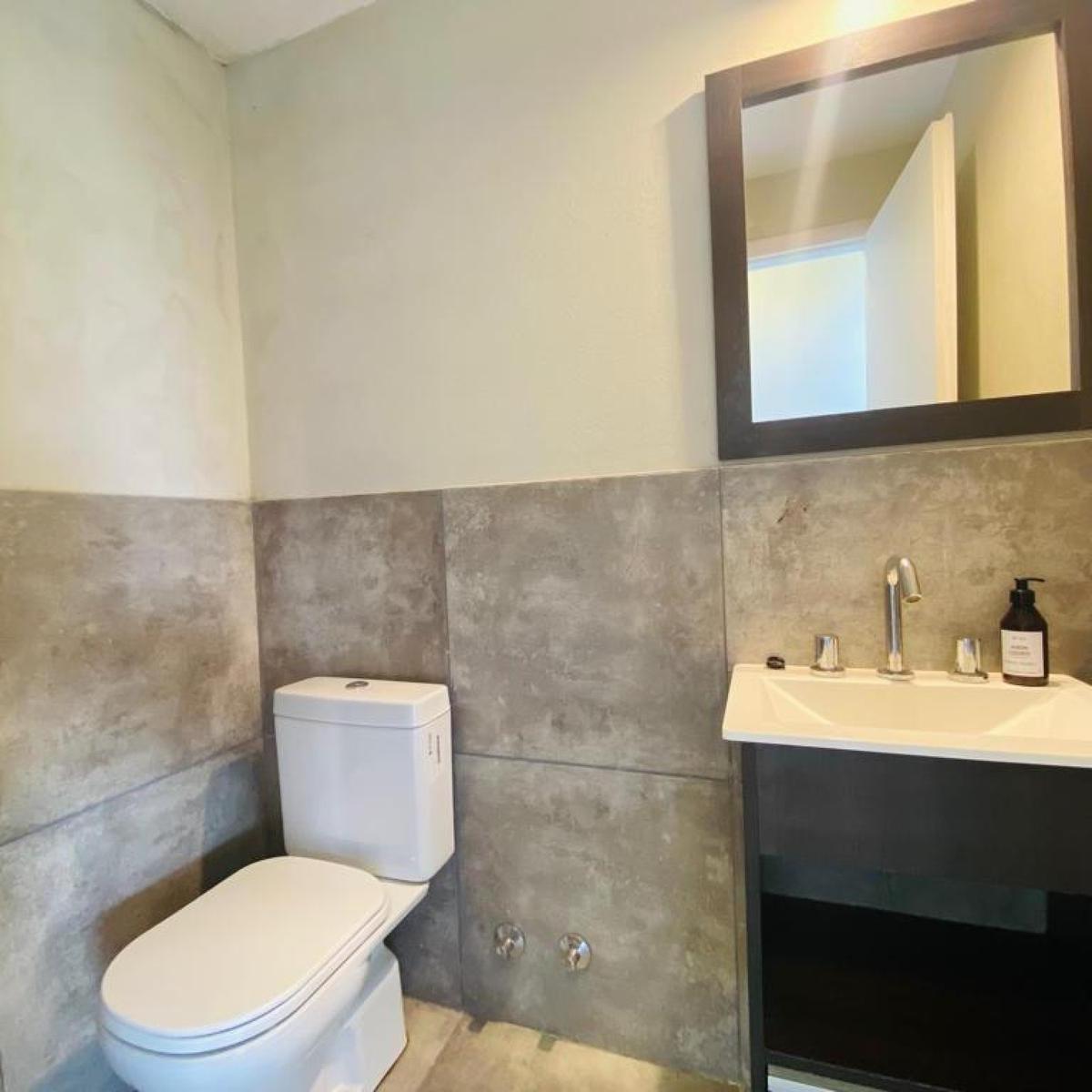 Casa en Venta - 3 Dorm. 2 Baños - 1.300 m² - Pinamar 1