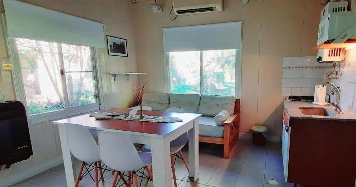 Edificio comercial en venta - 10 Dormitorios 5 Baños - 360 mts2 - Chascomus 1